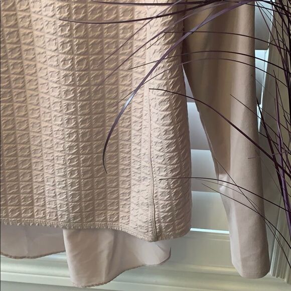 💟VERA Wang top💟 - Picture 4 of 5
